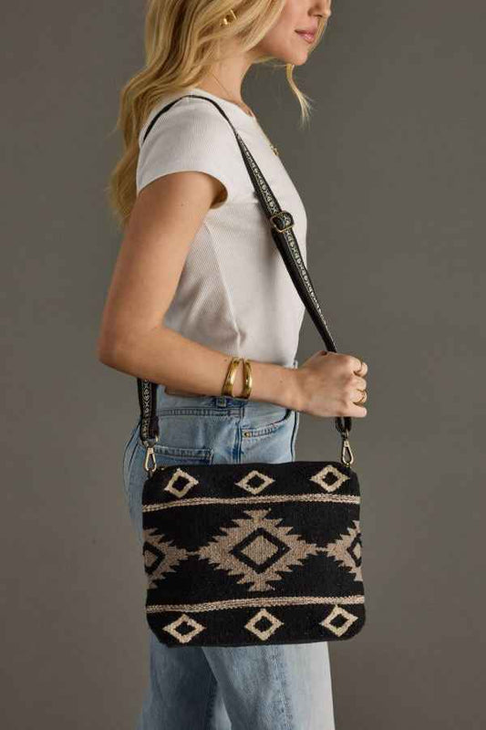 Mesa Crossbody