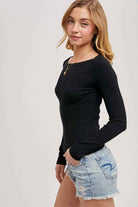 BOATNECK RIBBED KNIT TOP