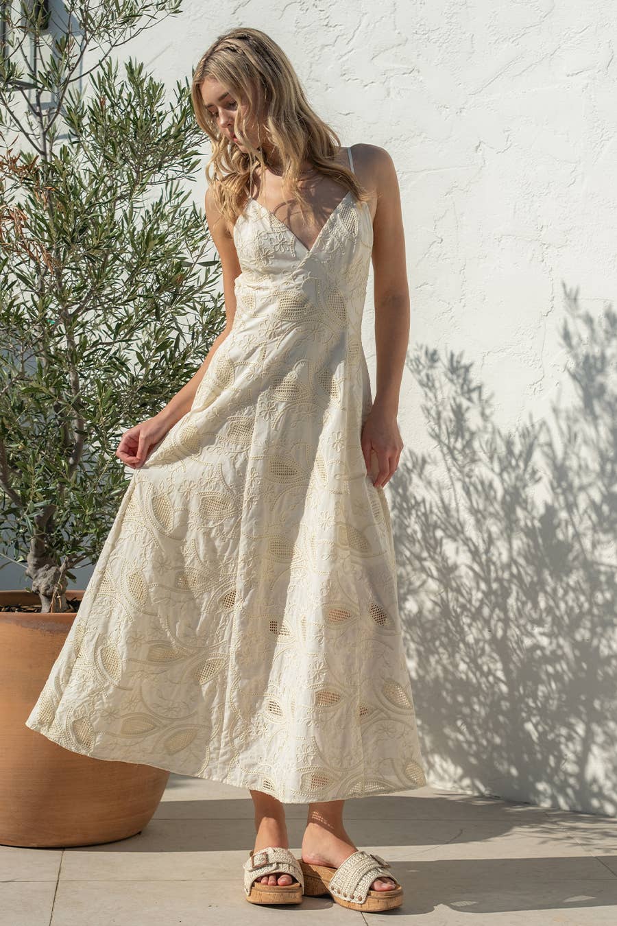Sunlit Strolls Dress - The Envy Co
