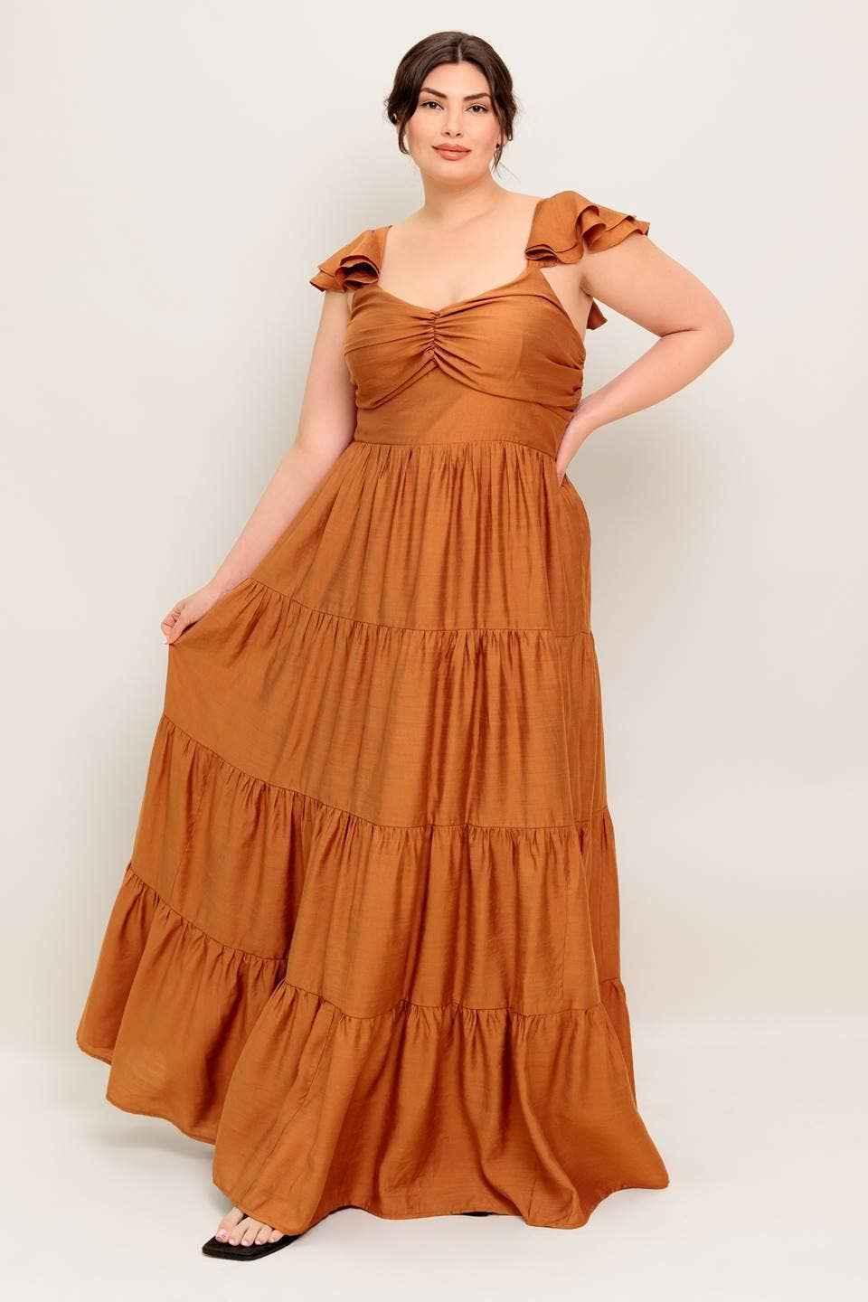 Curvy Fall Goddess - Plus size clothing Painesville OH - Plus - Curvey - Curvy - Maxi Dresses for vacation - Plus size vacation clothing Florida - Woman's size inclusive boutique Painesville OH - The Envy Co, Lake County OH