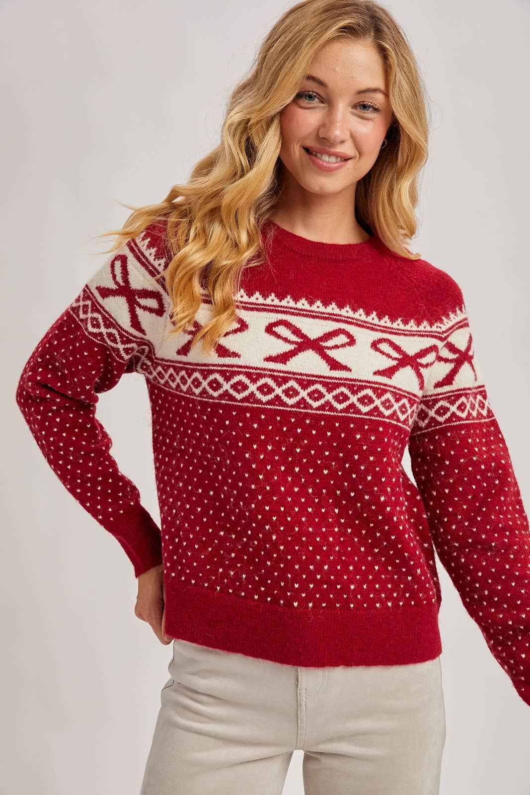 FESTIVE HOLIDAY KNIT SWEATER